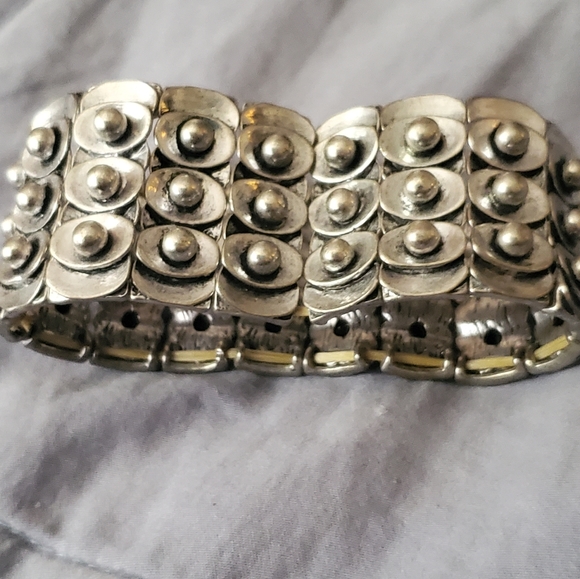 Bracelet - Picture 2 of 3